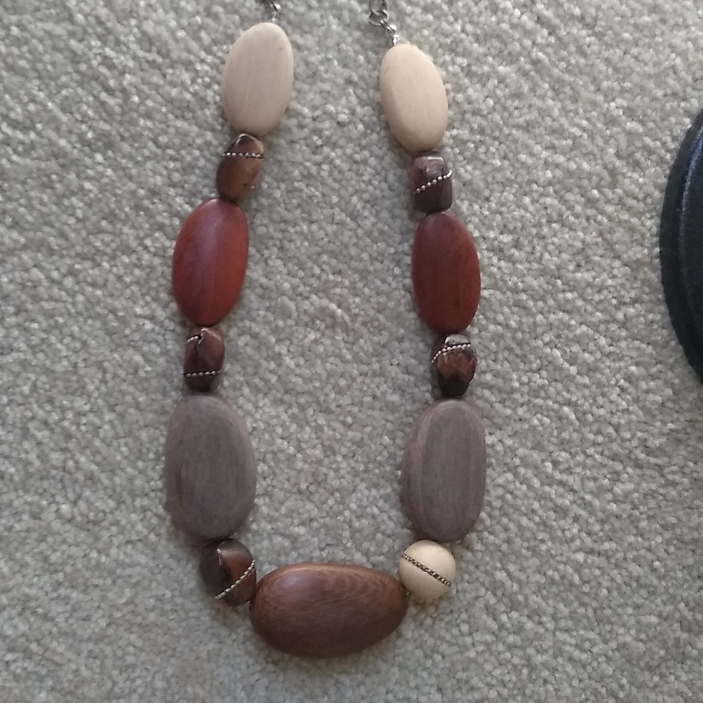 Chico's Womans Necklace Wooden - Picture 6 of 8